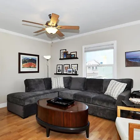 313 E Bay Ave B Vila